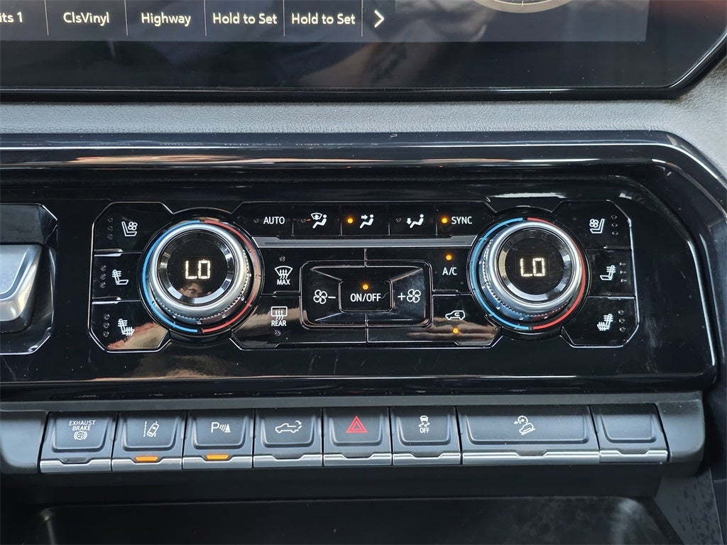 2025 GMC Sierra 2500HD AT4