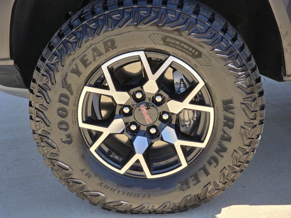 2024 GMC Canyon AT4X