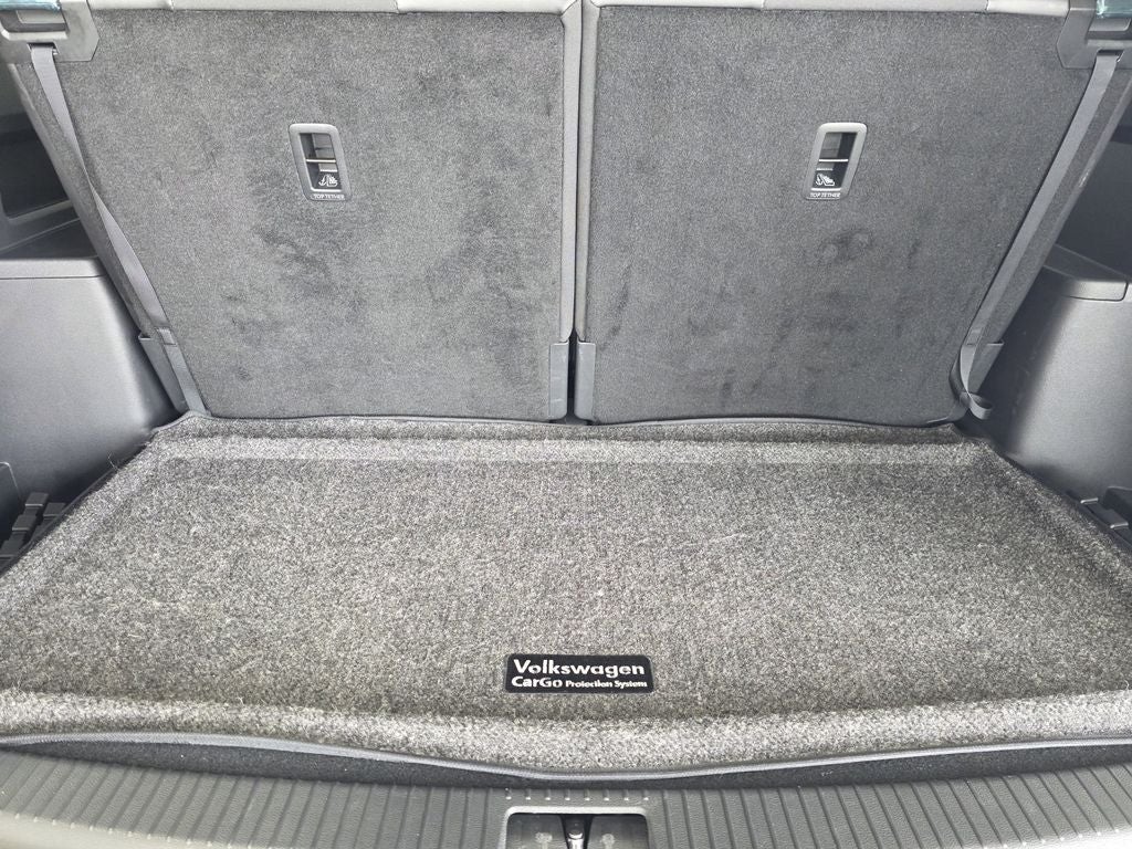 2024 Volkswagen Atlas 2.0T Peak Edition SEL