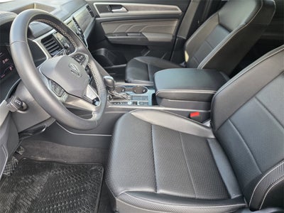 2023 Volkswagen Atlas Cross Sport 2.0T SE w/Technology