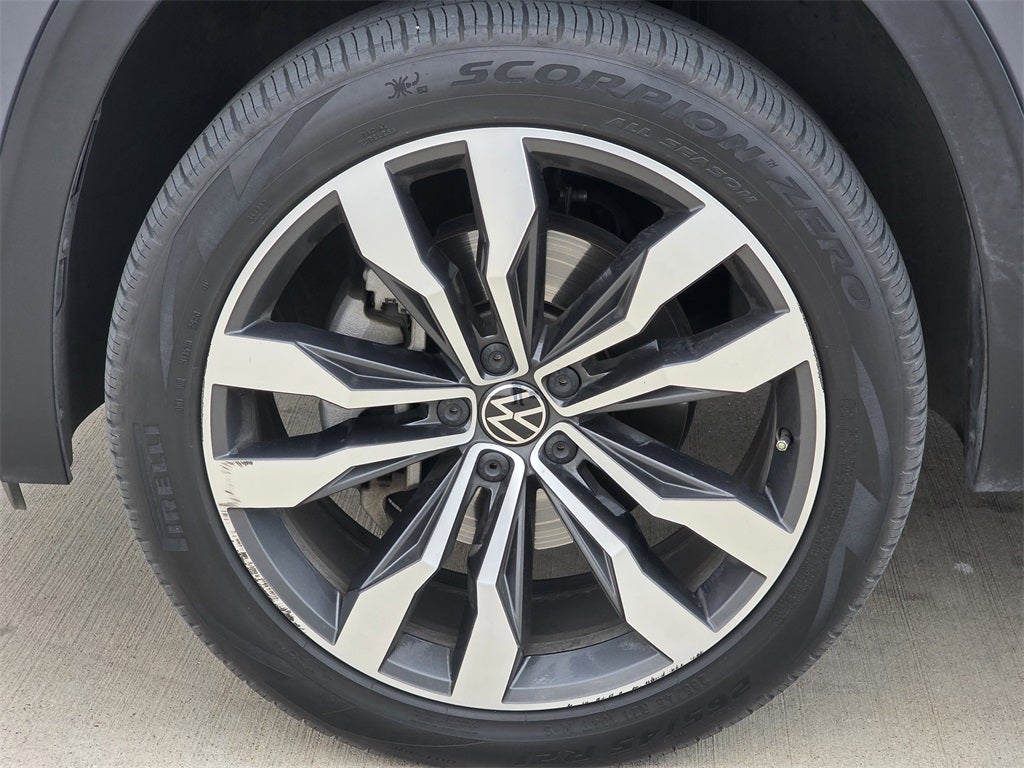 2020 Volkswagen Atlas Cross Sport 3.6L V6 SEL R-Line