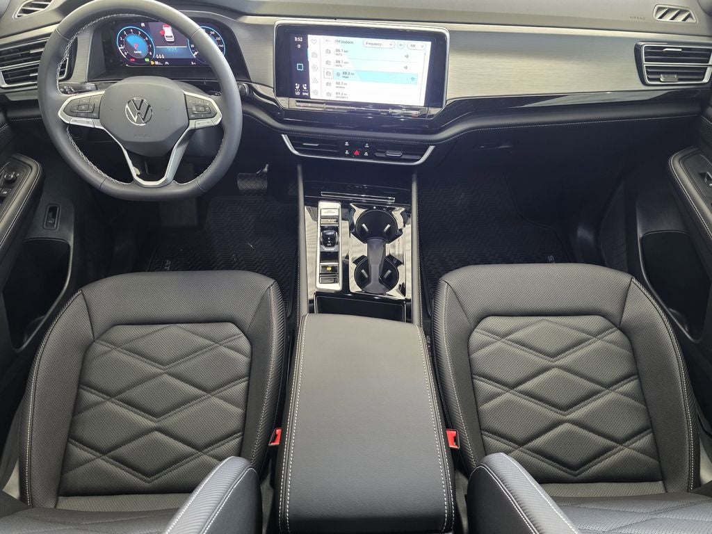 2025 Volkswagen Atlas Cross Sport 2.0T SE w/Technology