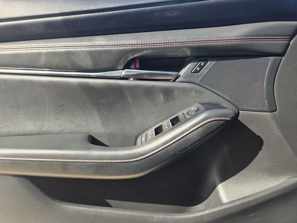 2024 Mazda Mazda3 2.5 S Carbon Edition