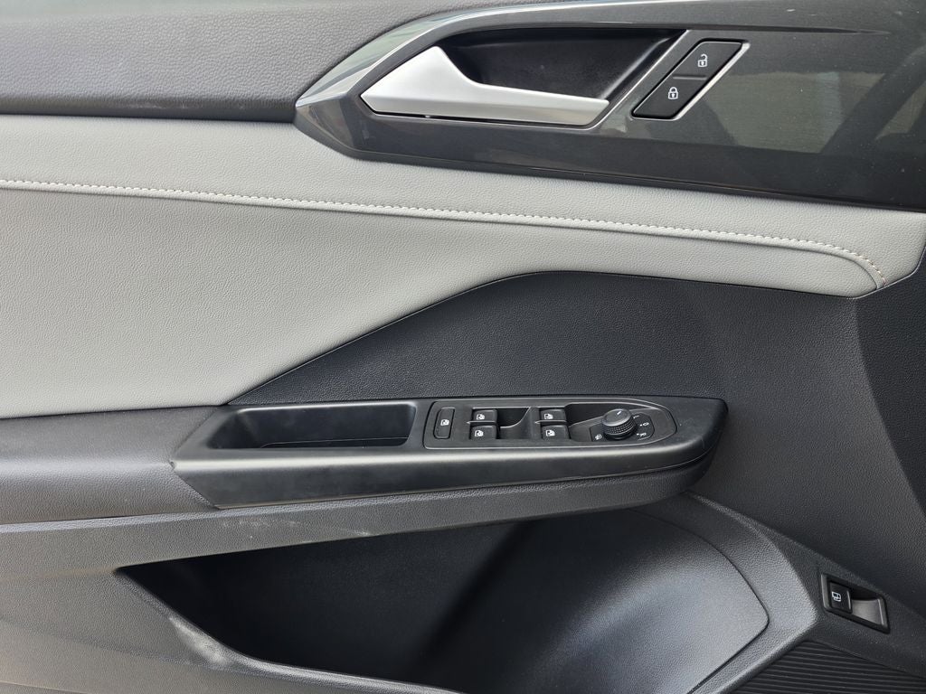 2023 Volkswagen Taos 1.5T SEL