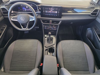 2025 Volkswagen Taos 1.5T SE Black