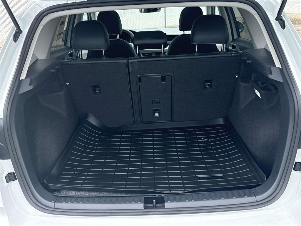 2025 Volkswagen Taos 1.5T SEL