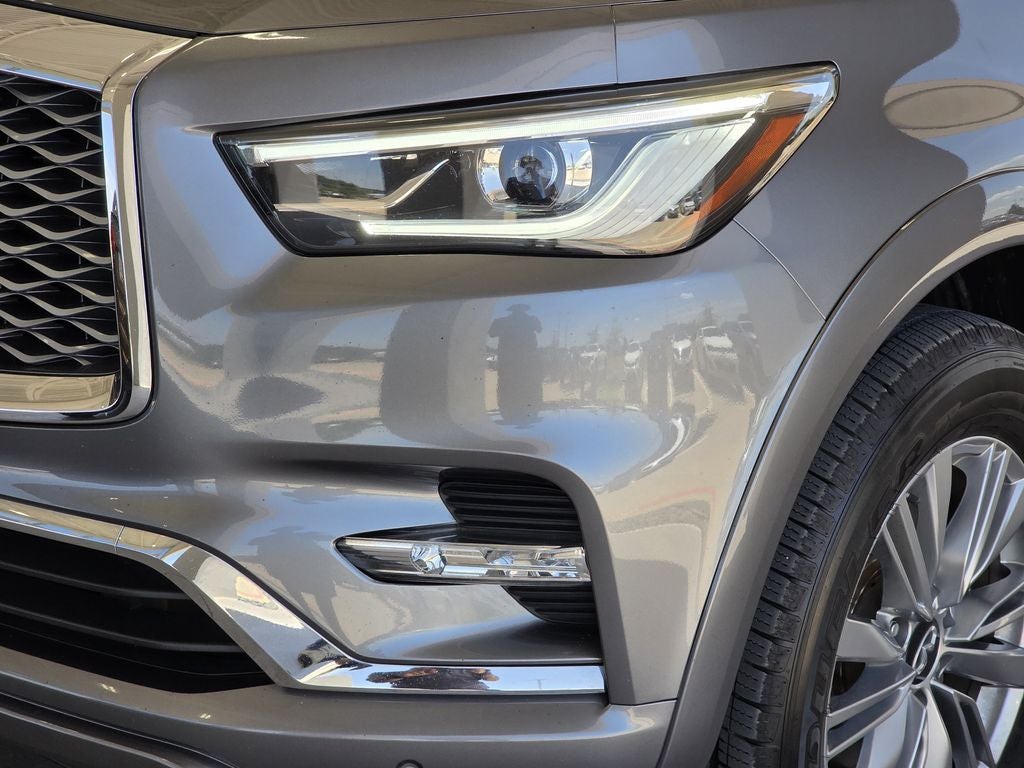 2021 INFINITI QX80 LUXE