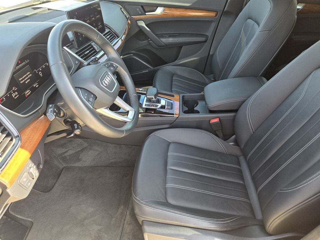 2023 Audi Q5 45 S line Premium quattro