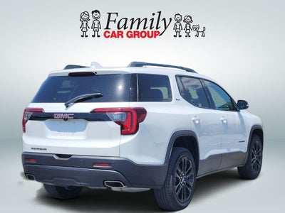 2023 GMC Acadia SLT