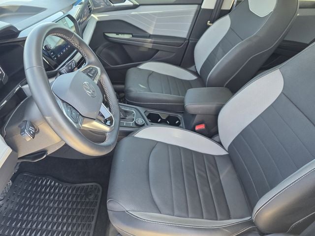 2024 Volkswagen Taos 1.5T SEL