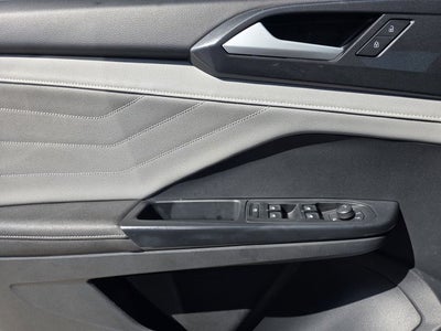 2024 Volkswagen Taos 1.5T SEL