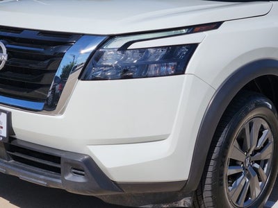 2024 Nissan Pathfinder S