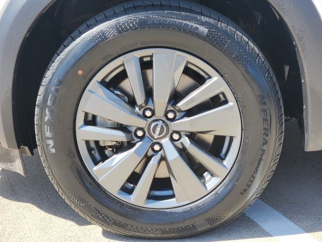 2024 Nissan Pathfinder S
