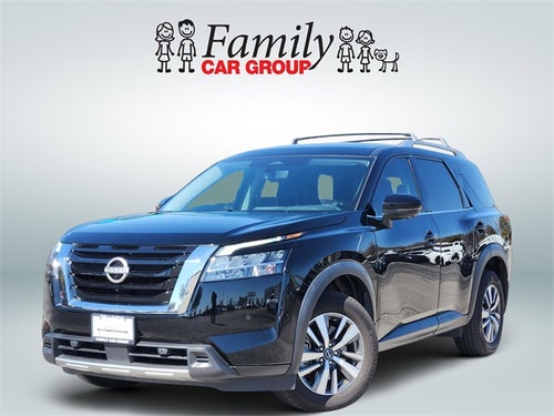 2024 Nissan Pathfinder SL