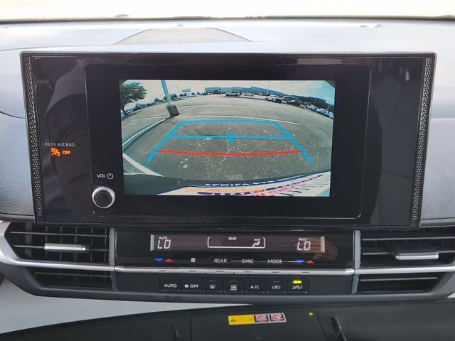 2025 Toyota Sienna LE 8 Passenger