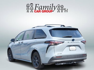 2025 Toyota Sienna Woodland Edition