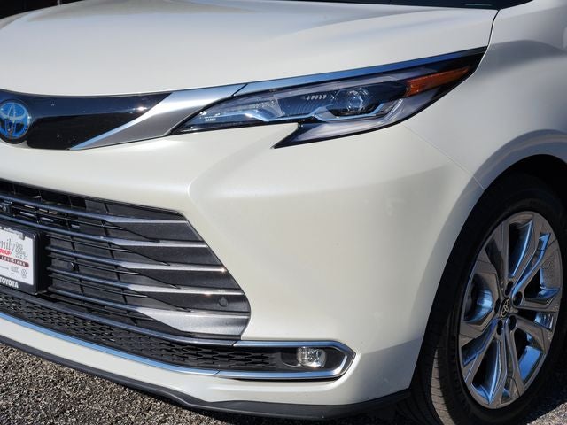 2021 Toyota Sienna Platinum 7 Passenger