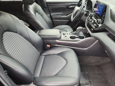 2025 Toyota Highlander XSE