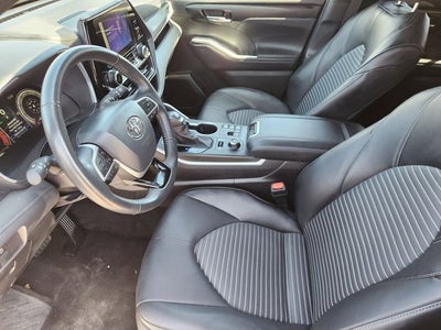 2025 Toyota Highlander XSE