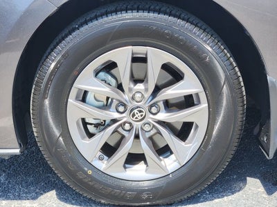 2023 Toyota Sienna XLE 8 Passenger