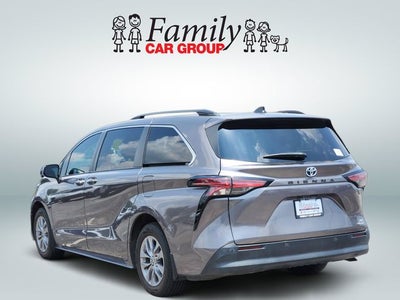 2021 Toyota Sienna XLE 8 Passenger