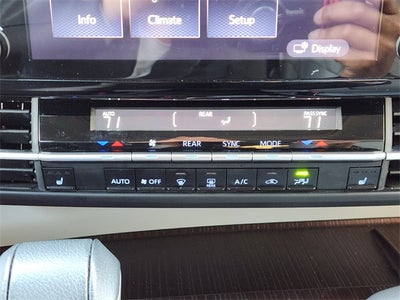 2024 Toyota Sienna XLE 8 Passenger