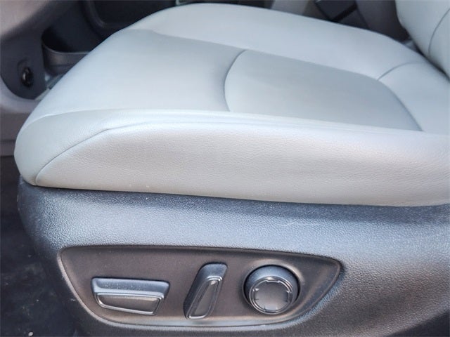 2024 Toyota Sienna XLE 8 Passenger