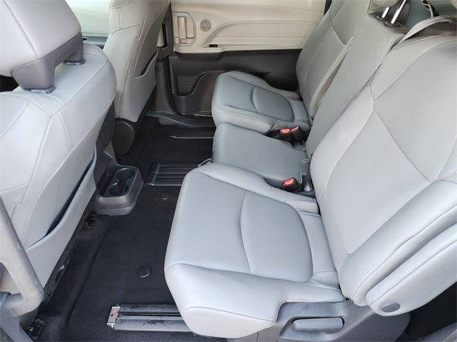 2024 Toyota Sienna XLE 8 Passenger