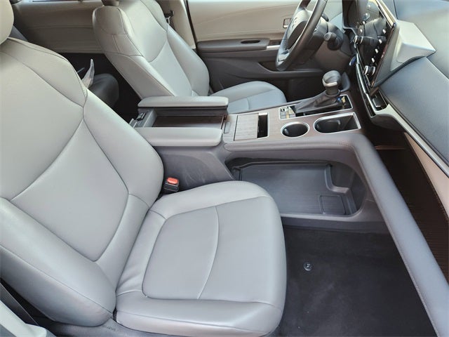 2024 Toyota Sienna XLE 8 Passenger