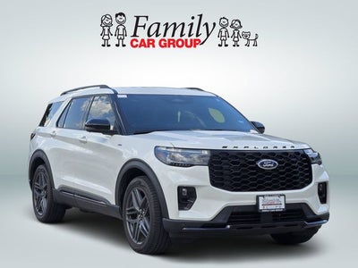 2025 Ford Explorer ST-Line