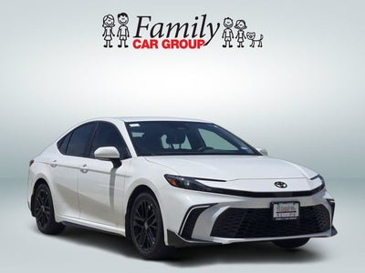 2025 Toyota Camry SE