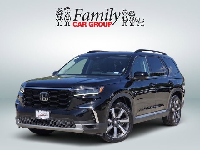 2025 Honda Pilot Touring AWD's photo