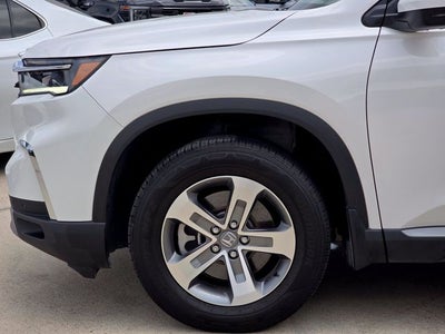 2023 Honda Pilot EX-L 8 Passenger