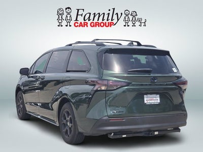 2025 Toyota Sienna Woodland Edition 7 Passenger