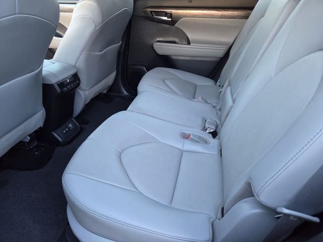 2020 Toyota Highlander Hybrid Limited
