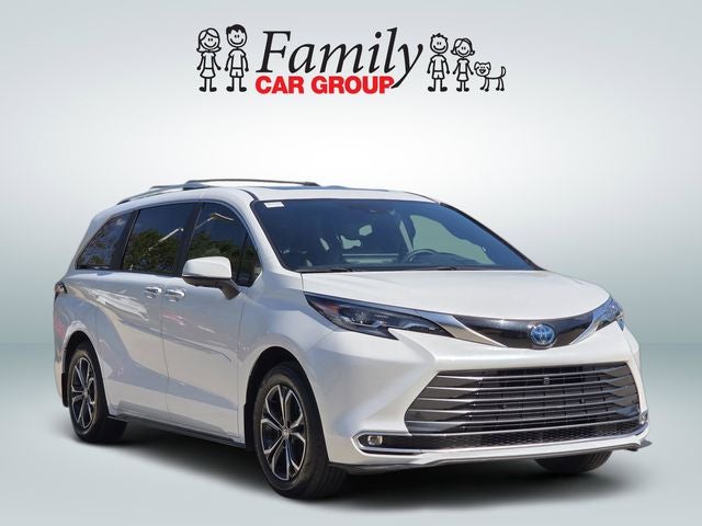 2025 Toyota Sienna Platinum 7 Passenger