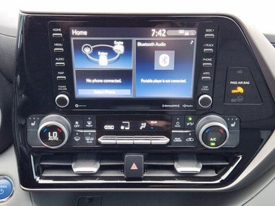 2022 Toyota Highlander Hybrid XLE