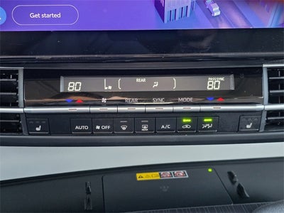 2025 Toyota Sienna XLE 8 Passenger