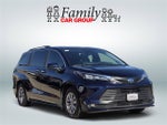 2025 Toyota Sienna XLE 8 Passenger