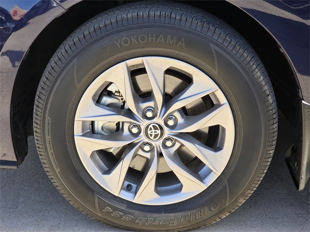 2025 Toyota Sienna XLE 8 Passenger