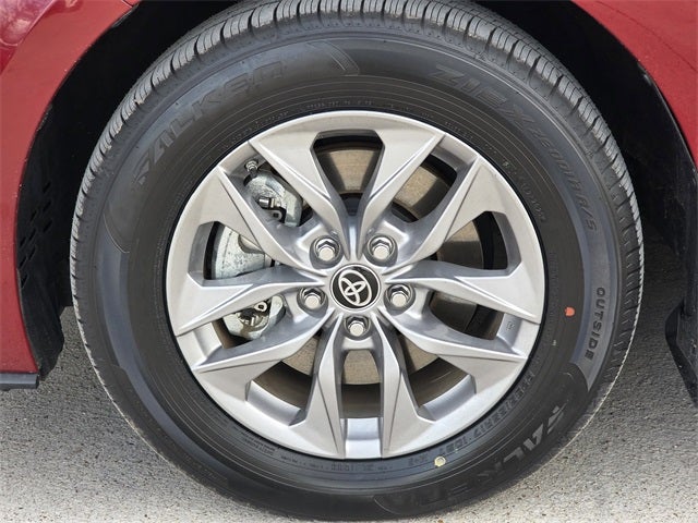 2025 Toyota Sienna XLE 8 Passenger