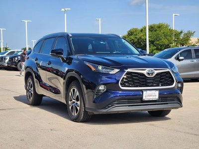 2023 Toyota Highlander XLE