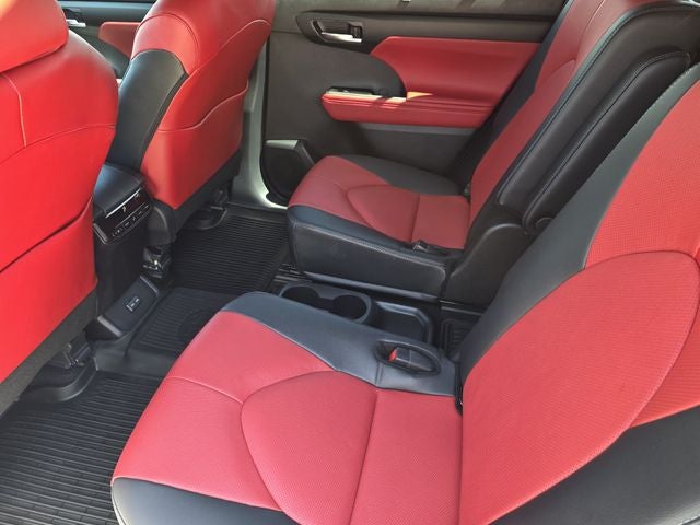 2025 Toyota Highlander XSE