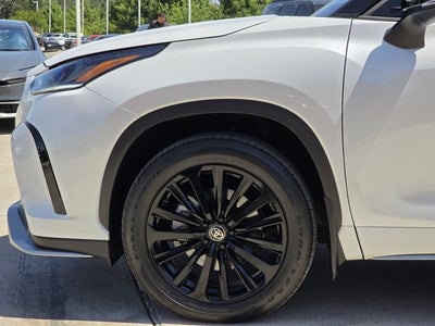 2025 Toyota Highlander XSE