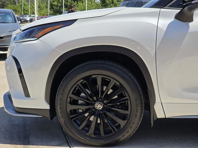 2025 Toyota Highlander XSE