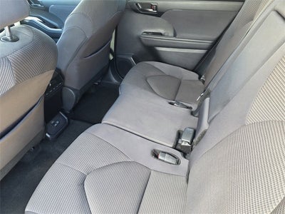 2024 Toyota Highlander LE