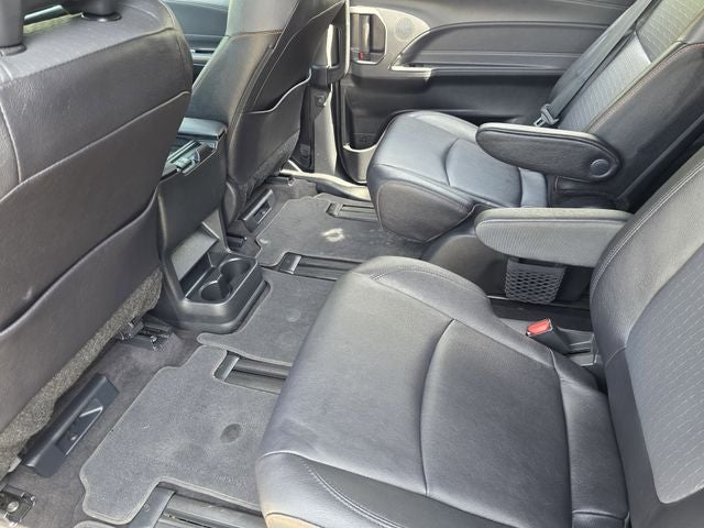 2024 Toyota Sienna XSE 7 Passenger