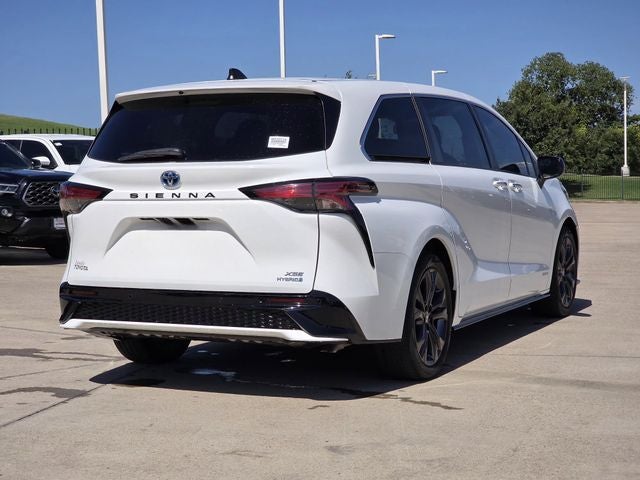 2021 Toyota Sienna XSE 7 Passenger