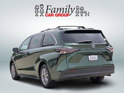 2025 Toyota Sienna XLE 8 Passenger