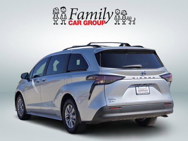 2025 Toyota Sienna XLE 8 Passenger